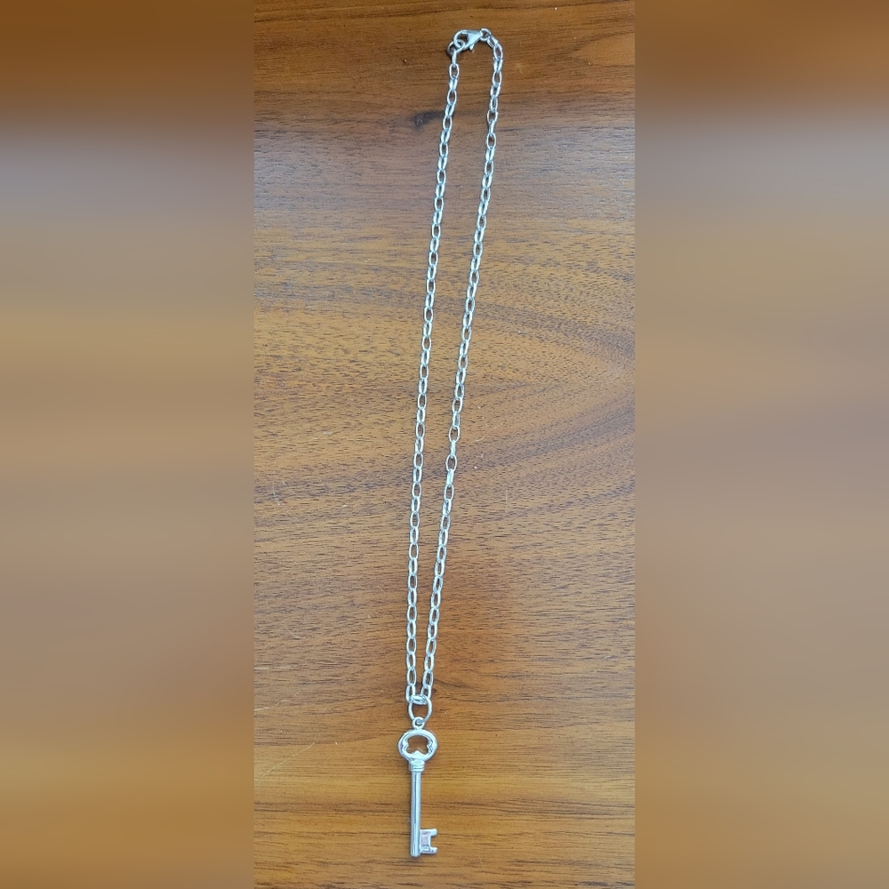 Like New-Argento Vivo Silver Key Pendant Necklace Stamped 925